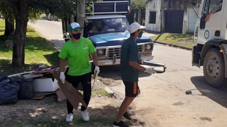 Instan a erradicar criaderos de mosquitos mediante la descacharrización