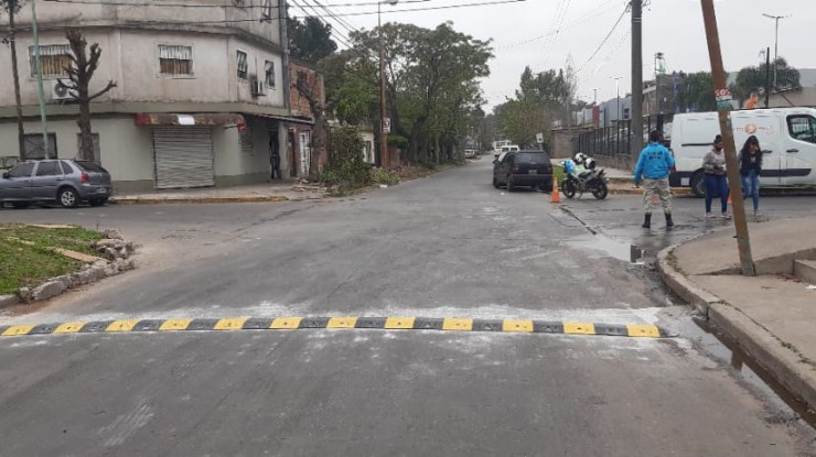 Instalan reductores de velocidad