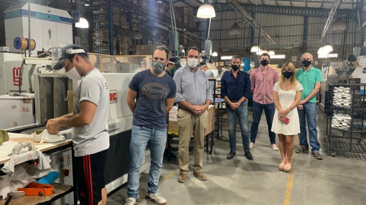 El Municipio acompaña a las empresas locales
